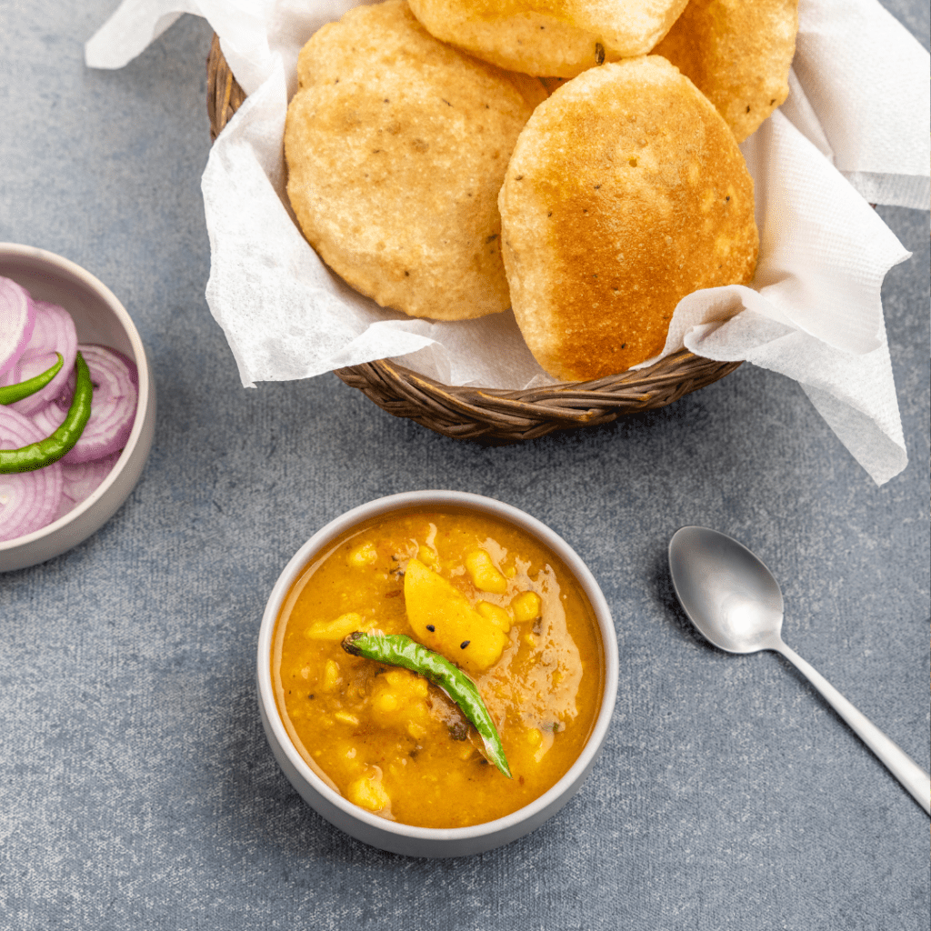 Fluffy Poori With Aloo Ki Sabzi